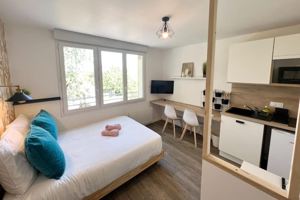Suite Le Studio Mangue - Cosy & Vue Sur Le Jardin - Plages A Proximite Saint-Nazaire  Exterior foto